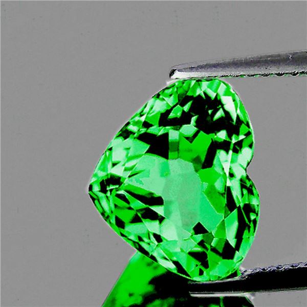 Natural Chrome Green Tsavorite Garnet Heart [VVS]