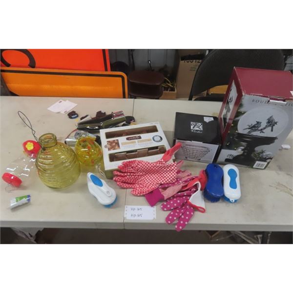 Snow Globe, Verd ici Bowl, Fly Catcher, LED Lights, Dymo 1570 Label Maker, Yard GLoves plus more