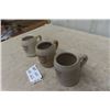 Image 2 : 3 Vintage Drewery Mugs 