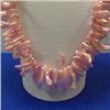 Image 1 : 25x5 MM APPROX PINK MOTHER OF PEARL BRANCHES STRAND - 16 INCHES