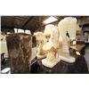 Image 2 : Set of Three Marble Bookends and 1 Marble Horse Statue