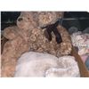 Image 2 : Two boxes of teddy bears