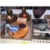 Image 2 : Shelf of assorted Glasses, Stature and Collectible boxes etc.