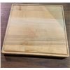 Image 1 : Bisetti Solid Wood Cutting Board Made in Italy 20in. x 20in.