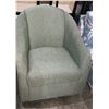 Image 2 : Quality barrel back tweed green swivel chair