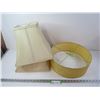 Image 1 : (3) Vintage Lamp Shades