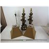 Image 1 : (3) Table Lamps - (2) Lamp Shades