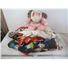 Image 1 : Assorted Bedding - Stuffed Pig
