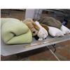 Image 1 : *Foam, pillows, blanket, stuffed toys