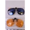 Image 2 : (4) Pairs of Vintage Clip on Sunglasses
