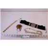 Image 1 : (2) Necklaces, Brooch, and Tie Clip