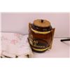 Image 3 : Vintage Apron, Cookie Jar, and Linens