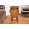 Image 7 : *2X THE BID PRICE - Mid Century Modern End Tables (27x17.5x20)