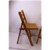 Image 2 : (2) Wooden Kids’ Folding Chairs