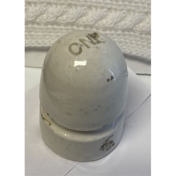 White Ceramic CNR Insulator