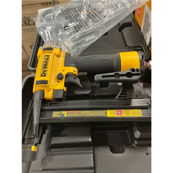 Deawlt Brad Nailer