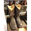 Image 2 : 2 ASSORTED PAIRS OF ARIAT MEN'S SIZE 10.5, EE WIDE COWBOY BOOTS