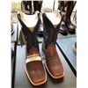 Image 1 : 2 ASSORTED PAIRS OF ARIAT MEN'S SIZE 9.5, D MEDIUM COWBOY BOOTS