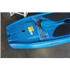 Image 3 : BRAND NEW BLUE 9.5FT SEAFLO STAND UP PADDLE BOARD W/ PADDLE