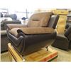 Image 3 : BRAND NEW 2 TONE BROWN MODERN ARM CHAIR - RETAIL $599