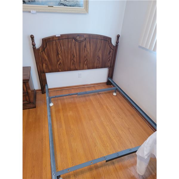 Queen Bedframe