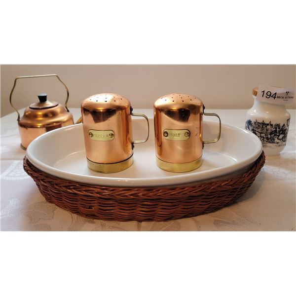 Assorted Kitchen Ware