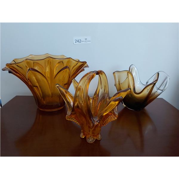3 Vintage Amber Coloured Decorative Glass Bowls