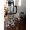 Image 4 : Hand Held Electric Coffee Grinder, Kurig Coffee Machine, K-Cup Holder & 4 Glass Coffee Mugs
