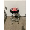 Image 1 : MAC Tools stool