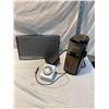 Image 1 : Bose speaker, coffee grinder and timer