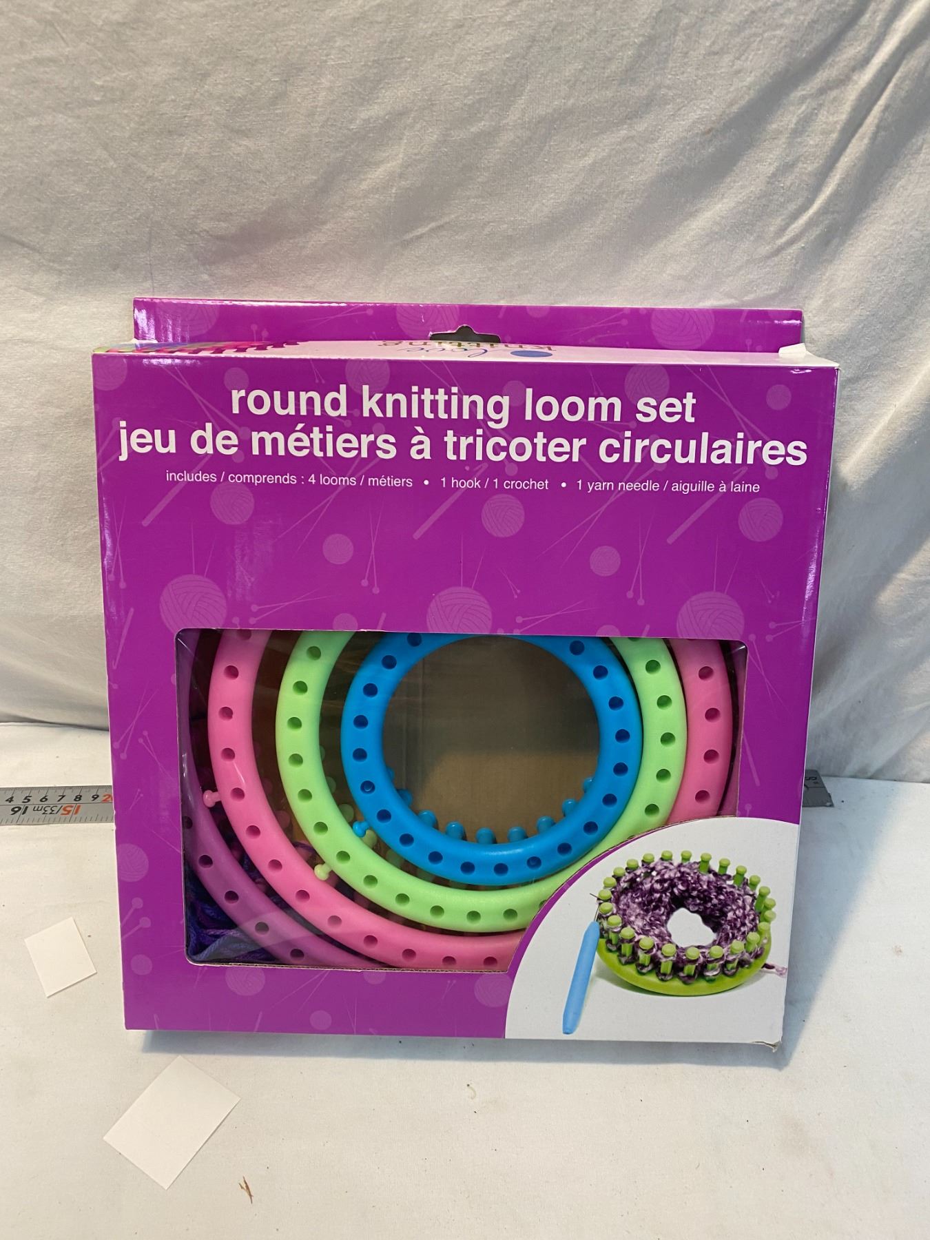 Round knitting loom set