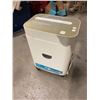 Image 1 : Royal paper shredder
