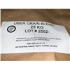 Image 2 : Uber Grain Blend 25KG bag