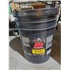 Image 1 : MotoMaster Heavy - Duty Engine Oil SAE30 for commercial, industrial & tractor diesel engines 18.9L