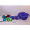 Image 1 : (7) Assorted Pieces of Tupperware