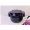 Image 2 : Tupperware Stack Cooker System w/ Instructions