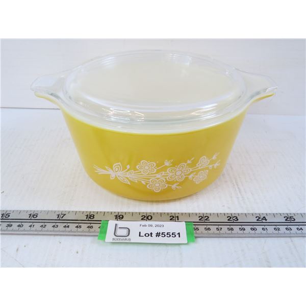 Pyrex Dish w/Lid