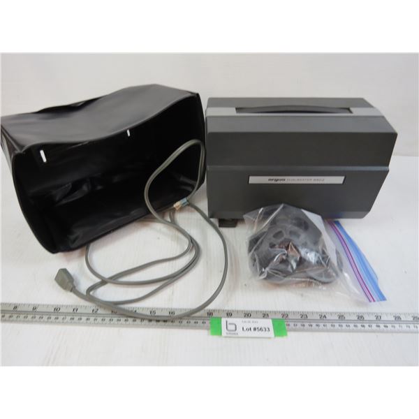 Angus Dual Master Projector - Cover & Reels - (powers on - looks in working condition)