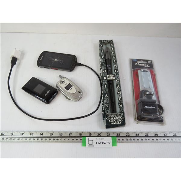 Master Lock - Penny Whistle - (3) Cell Phones