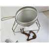 Image 2 : Vintage Strainer - Flashlight - Dustpan - Pastry Cutter - Tabbacco Tin - Clamp