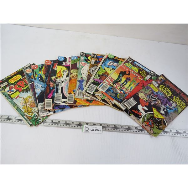 (13) DC Comics - (2) Marvel comics