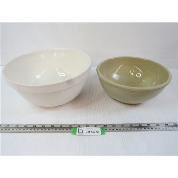 (2) Vintage Mixing Bowls - (one is Sunburst)