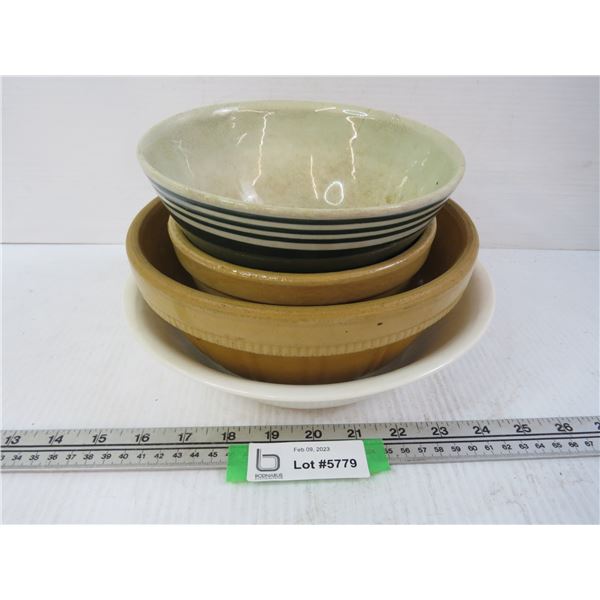 (4) Vintage Mixing Bowls - (One is Gem) - (One is Medalta) - (cracks in striped bowl)