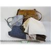 Image 1 : (3) Purses - Material