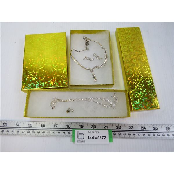 (2) Costume Jewelry Items