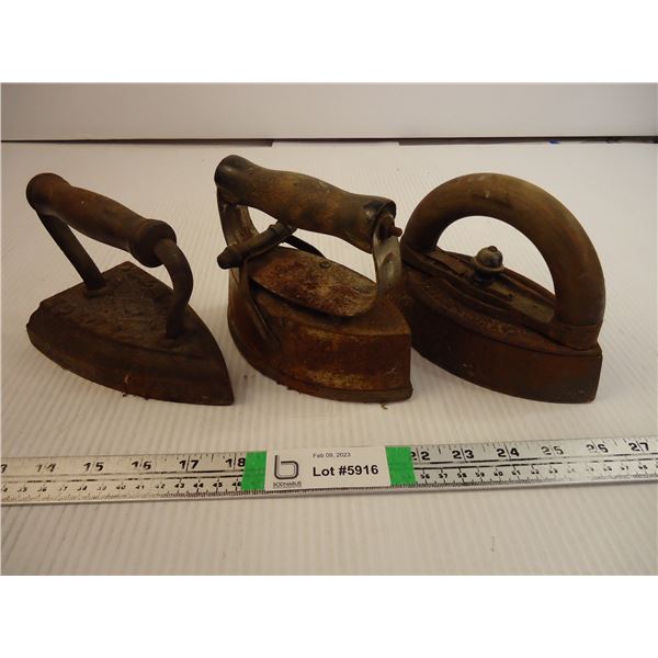 (3) Vintage Irons-rusty