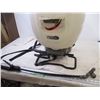 Image 3 : *4-gal Round-up Sprayer (Missing Cap)