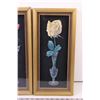 Image 3 : Pair of Framed 3D Roses