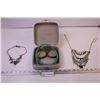 Image 1 : Jewellery Box w/ 5 Pieces od Jewellery