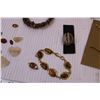Image 3 : Polished Stones and Stone Jewellery